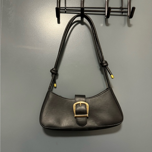 Black shoulder bag with gold buckle detail - Picture 1 of 2